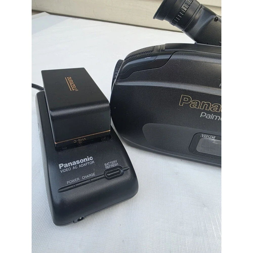 PANASONIC Palmcorder PV-IQ204 VHS-C Color Video Camcorder Tested With Power Cord
